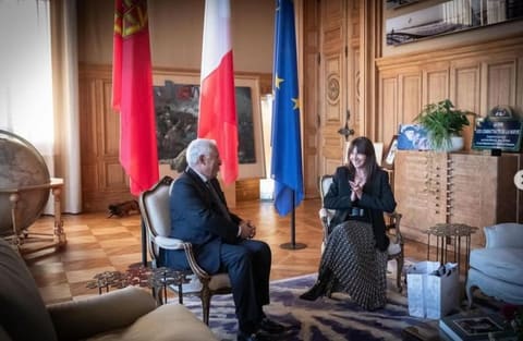 Costa elogiou portugueses em França 