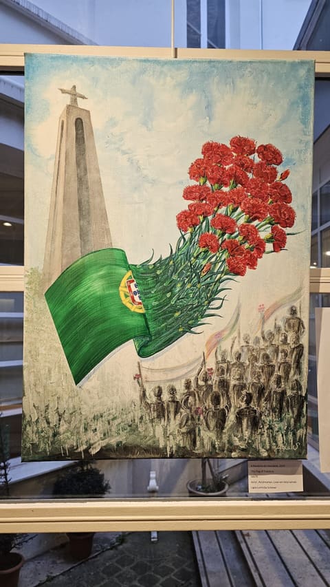 Paris recebe exposição sobre 25 de abril