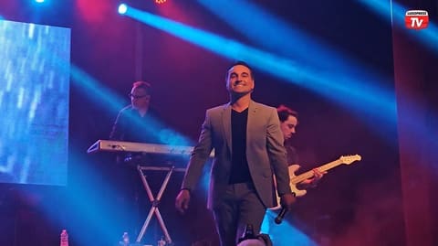 Hugo Manuel apresenta novidades nos palcos franceses