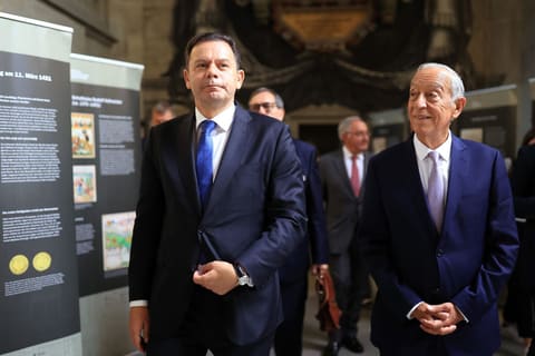 “Não conseguimos resolver tudo ao mesmo tempo”, diz Montenegro a funcionários consulares