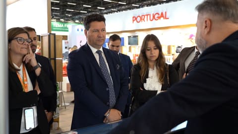 Governo visita expositores portugueses na SIAL
