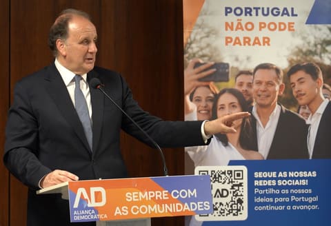 Círculo da Europa: Carlos Gonçalves apresenta programa da AD