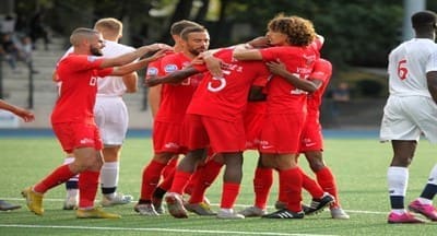 Os Lusitanos de Saint Maur vencem por 2-1 nos últimos minutos contra a equipa B do Lille