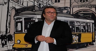 Joaquim Pires inaugurou restaurante O´Fado, um espaço tipicamente português