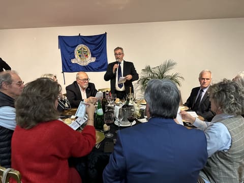 Academia do Bacalhau de Paris reúne fundos para população afetada pelo mau tempo em Leiria