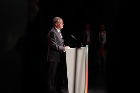 Seguro eleito Presidente da República em ambiente de festa nas Caldas da Rainha
