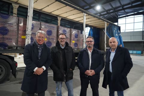 Grupo de empresários emigrantes em França entrega quatro camiões de ajuda em Leiria