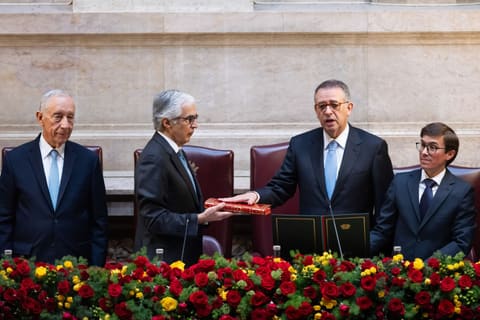 Seguro toma posse e promete ser “Presidente de todos os portugueses, vivam em Portugal ou no estrangeiro”