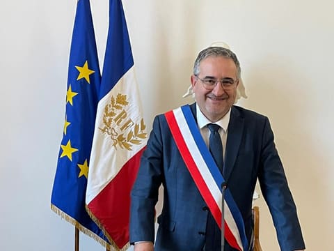 Três gerações de portugueses candidatos nas eleições autárquicas em França