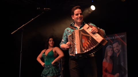 Baile da APCS enche Pontault-Combault com música portuguesa