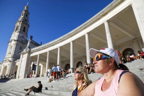 Peregrinação do Emigrante ganha outro significado com eclipse solar em Fátima