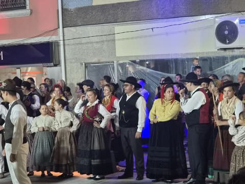 Esposende leva o folclore à praça e aproxima tradição da comunidade emigrante