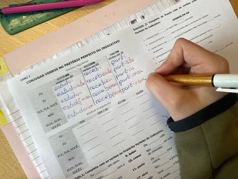 Matrículas abertas para ensino de Português em Paris