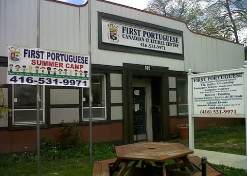 First Portuguese Canadian Cultural Centre faz 70 anos
