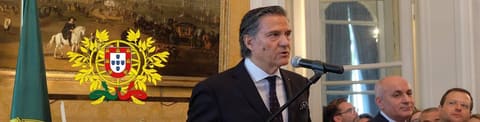"Ficar em casa é também não viajar para Portugal"