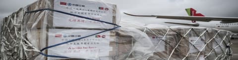 Comunidade portuguesa em Macau envia 25 mil fatos de proteção para Portugal