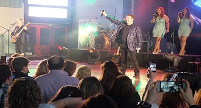 Jorge Ferreira anima evento solidário na associação "Os Minhotos de Clichy"