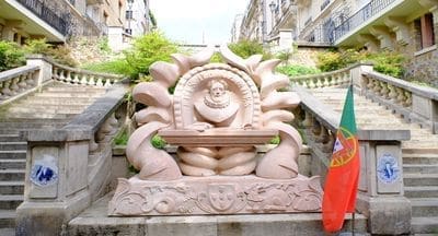 Dia de Portugal assinalado em Paris junto ao busto de Camões
