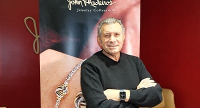 A inspiradora história de superação de John Medeiros, o artista das jóias