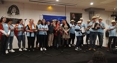 Academia do Bacalhau de Paris cantou as Janeiras