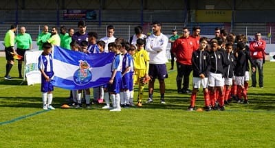 Benfica e Porto marcaram presença em Creil, num torneio internacional de futebol sub-9