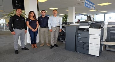 Junto com os clientes, a imprimir uma história de confiança