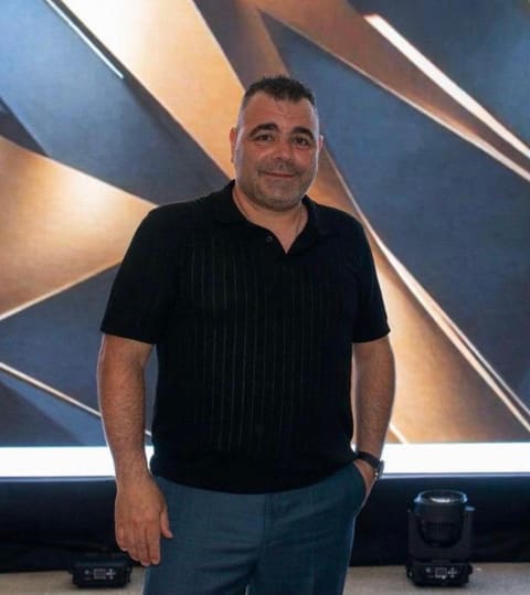 Paulo Fernandes: um emigrante entre duas pátrias, ao serviço da sua terra