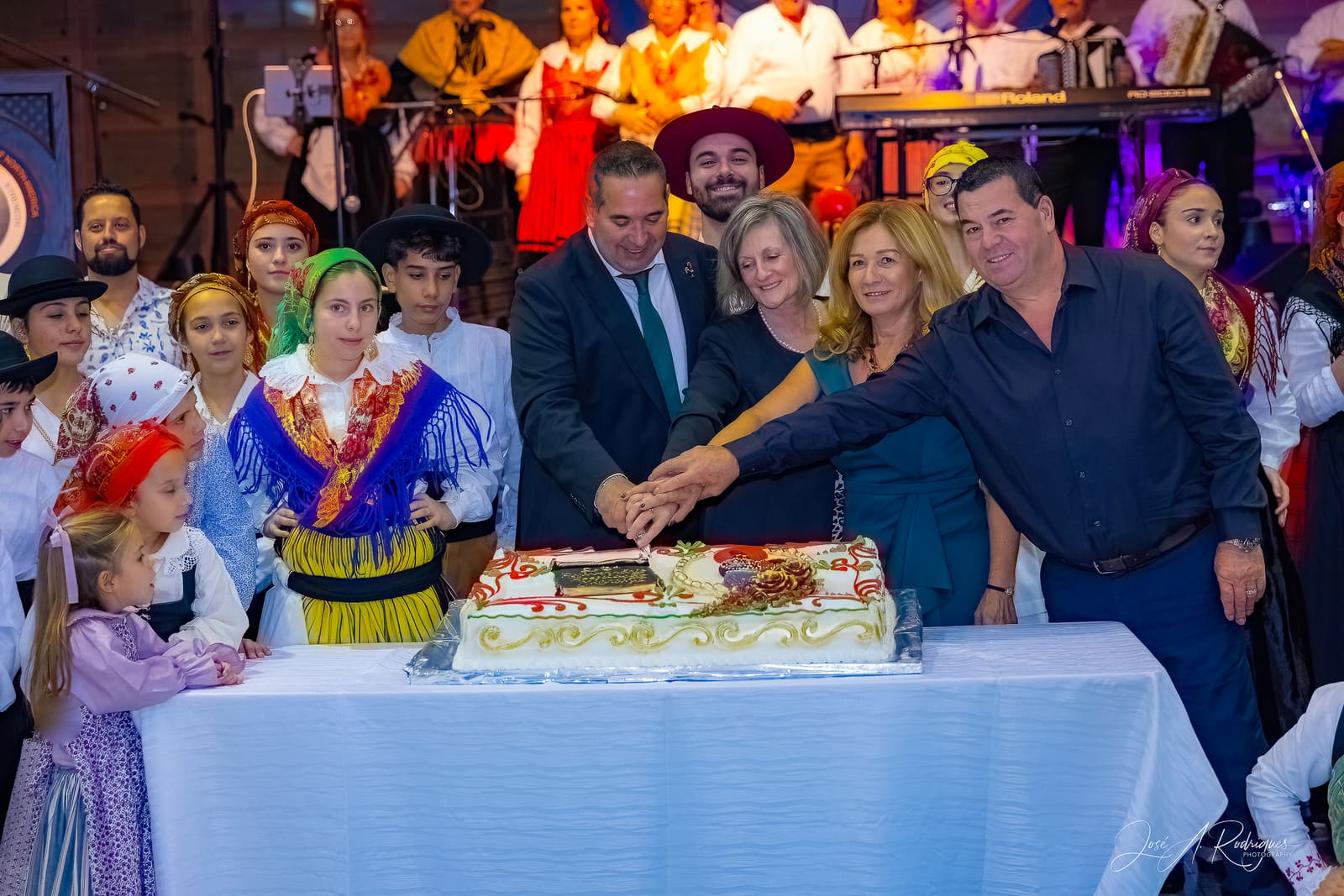 Associação Migrante de Barcelos celebra 28 anos em Toronto com 700 pessoas (21)