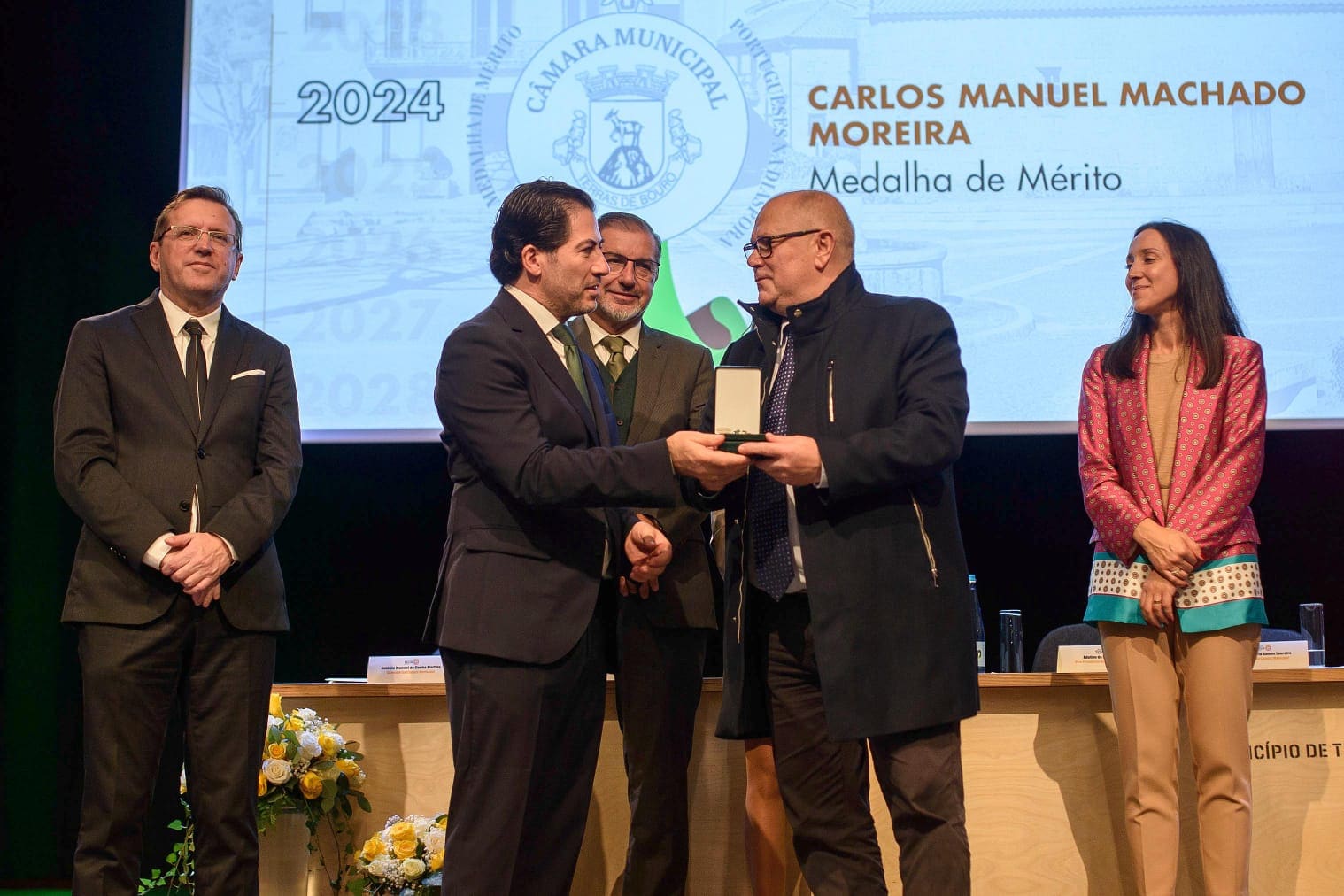Carlos Moreira, empresário português, recebeu a Medalha de Mérito em Prata de Terras de Bouro no passado dia 11 de outubro de 2024