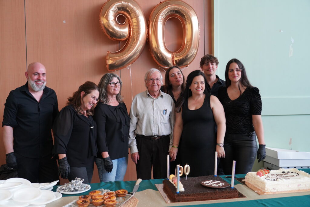 Uma vida dedicada aos outros: padre Martim celebra 90 anos