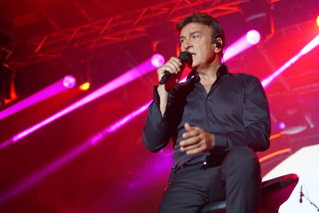 Tony Carreira deu concerto solidário em Góis para ajudar Associação Sara Carreira