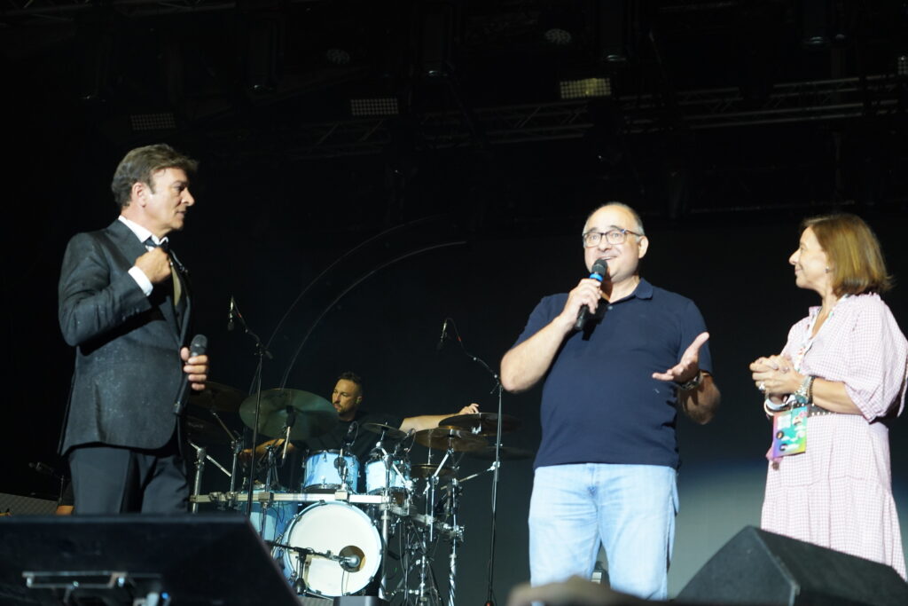 Tony Carreira deu concerto solidário em Góis para ajudar Associação Sara Carreira